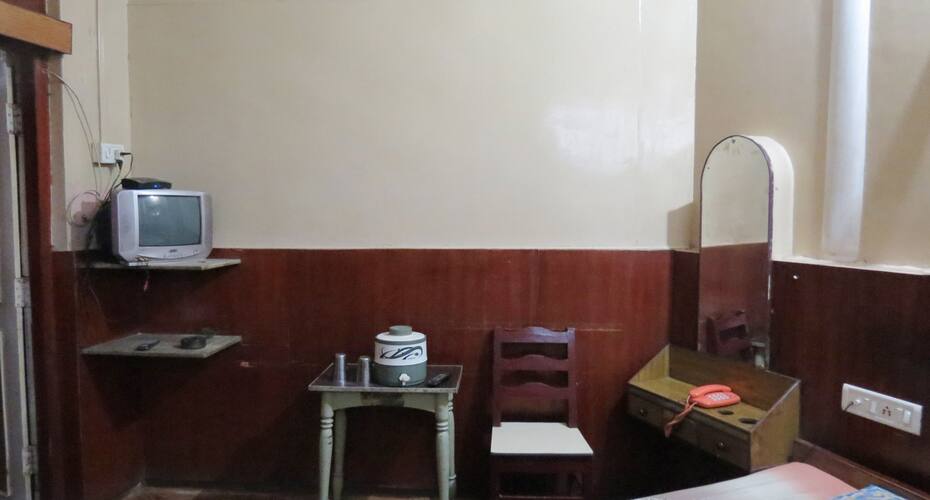 Gujarat Lodge, Bhopal 4